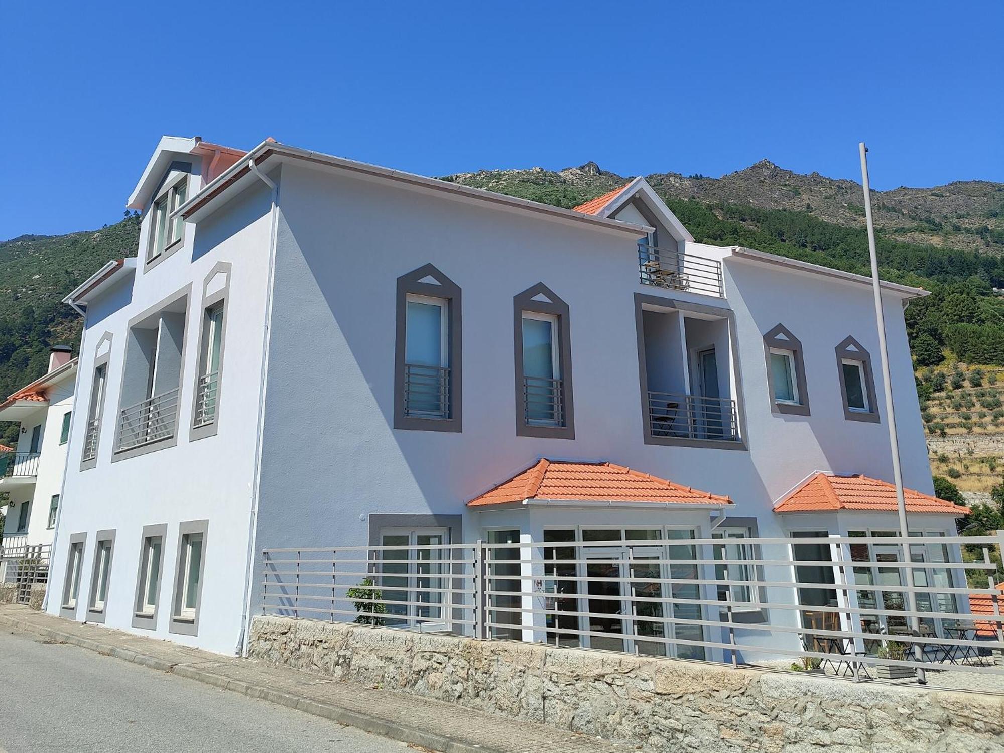 Vale Do Zezere Hotel Manteigas Luaran gambar