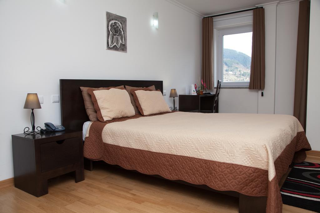 Vale Do Zezere Hotel Manteigas Luaran gambar